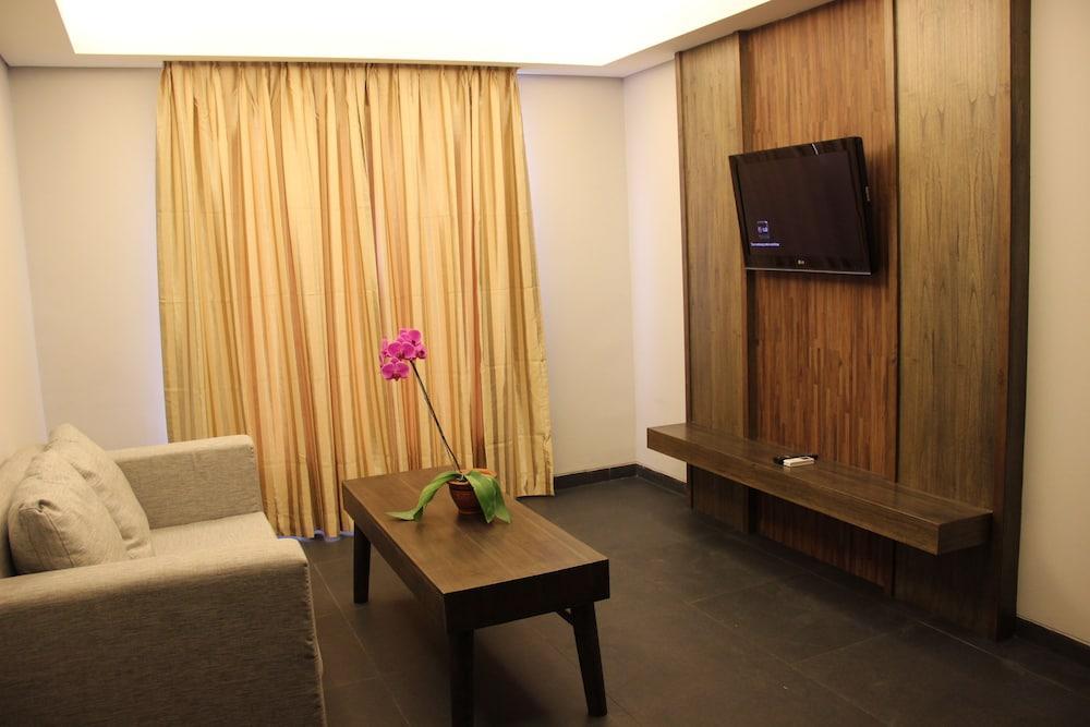 Ping Hotel Seminyak Zewnętrze zdjęcie