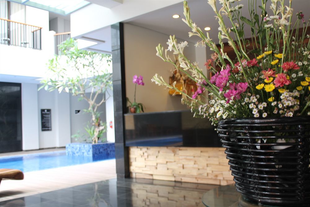Ping Hotel Seminyak Zewnętrze zdjęcie