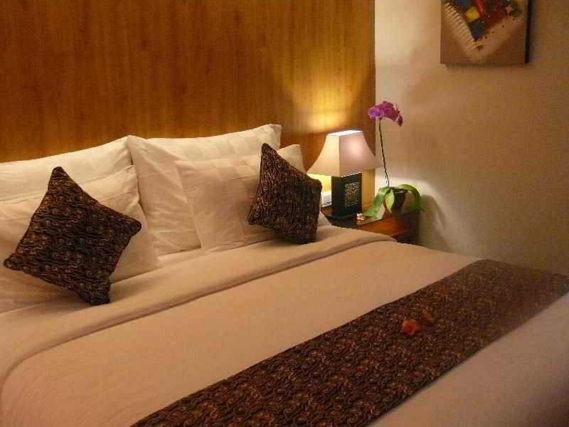 Ping Hotel Seminyak Zewnętrze zdjęcie