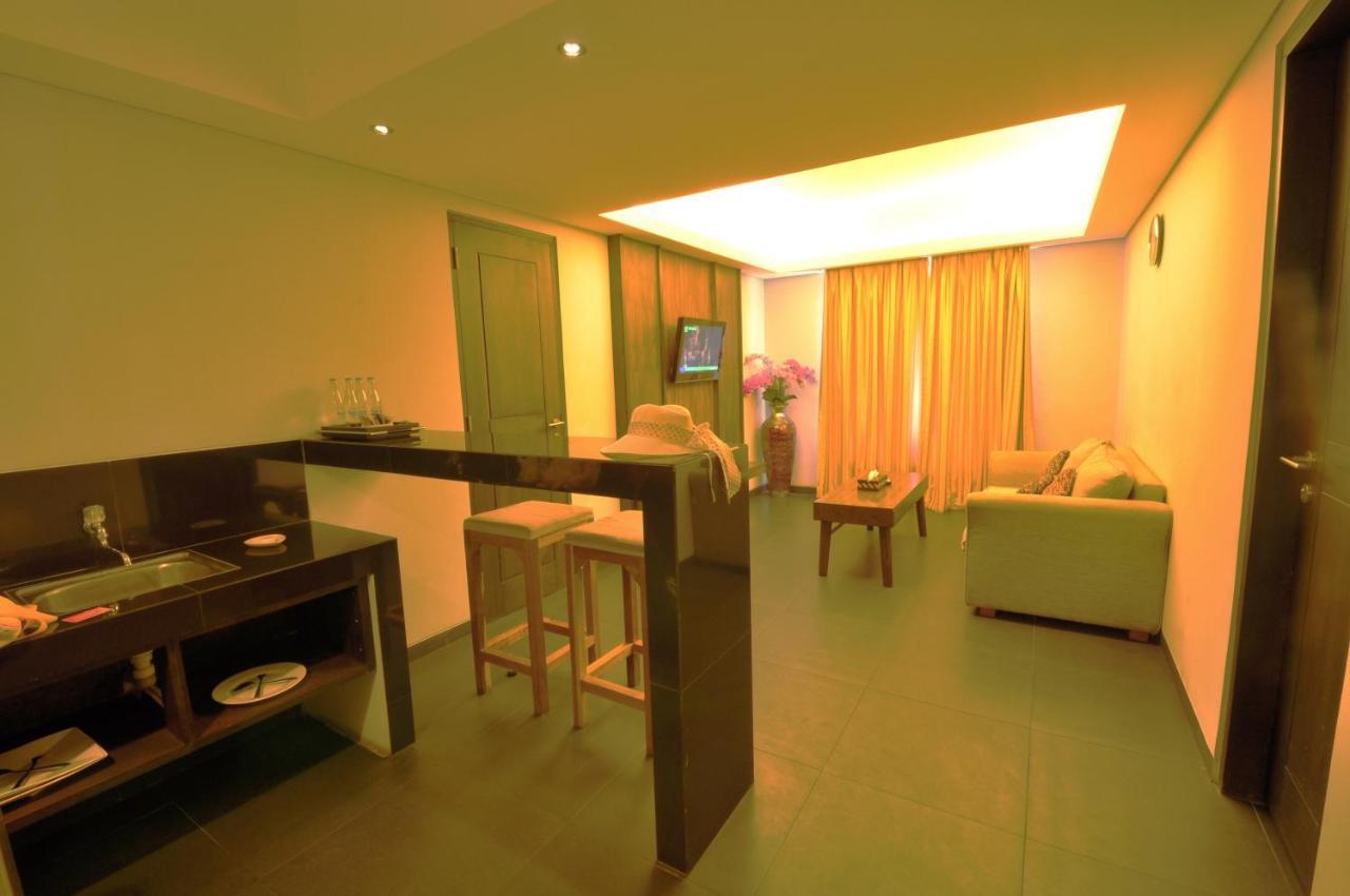 Ping Hotel Seminyak Zewnętrze zdjęcie